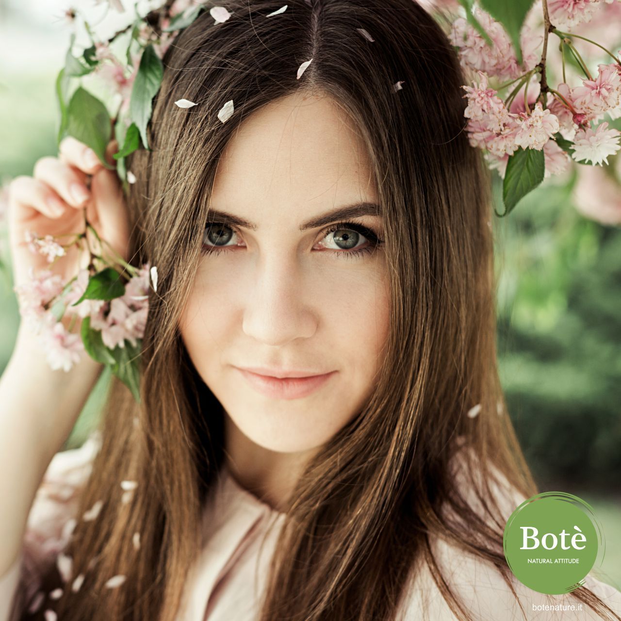 Capelli che cadono in primavera? Ecco perch� succede e cosa puoi fare con Bot� Nature